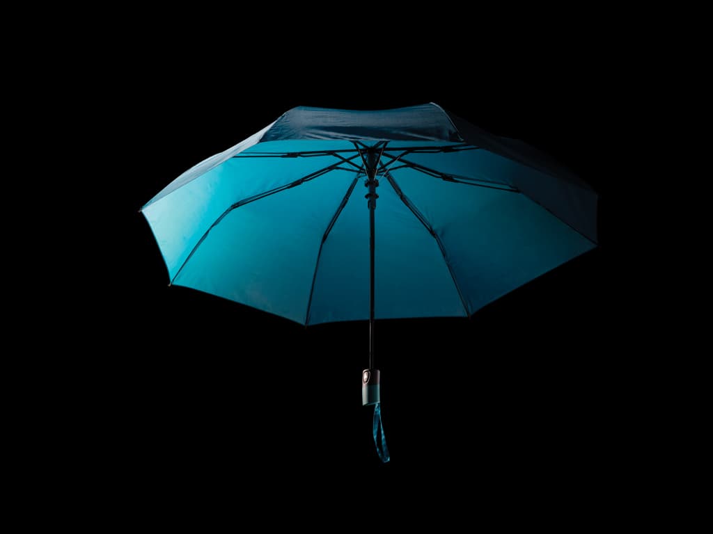 Branded Umbrellas & Outdoor Gifts: The Corporate Gift People Keep for Years